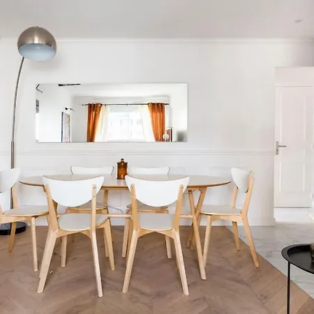 Cosy Haussmanian פריז